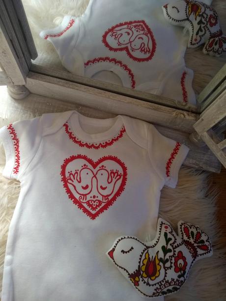 Maľované body s červeným srdiečkom, 80