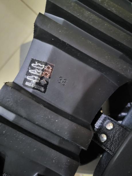 Kožené čierne sandále, 38