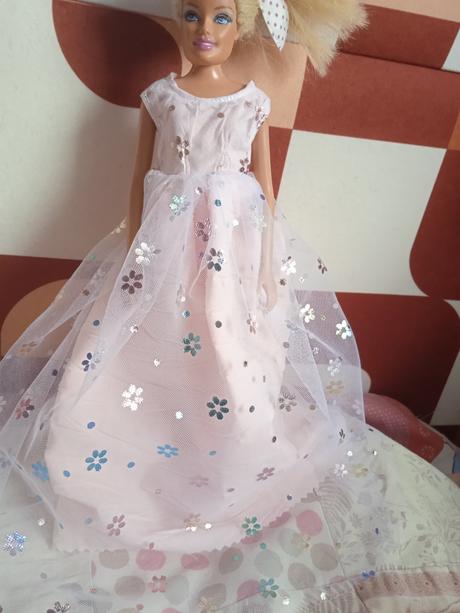 Šaty pre babiku barbie, 