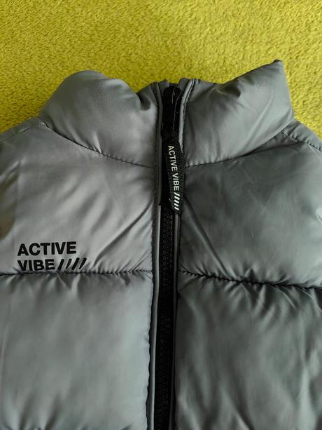 Minimálne nosená vesta minoti, top stav, minoti,92