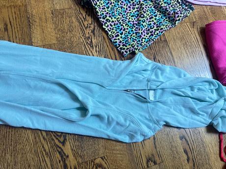 Balík oblecenia, 140–152