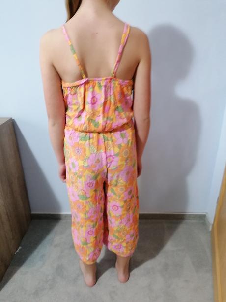 Nenosený overal destination, 146