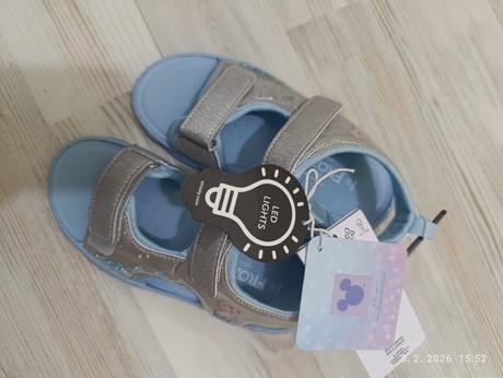 Sandále frozen svietiace, 29