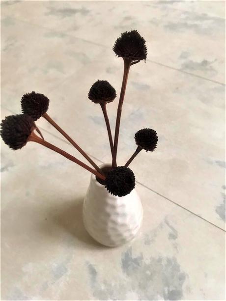 Porcelánová vázička,