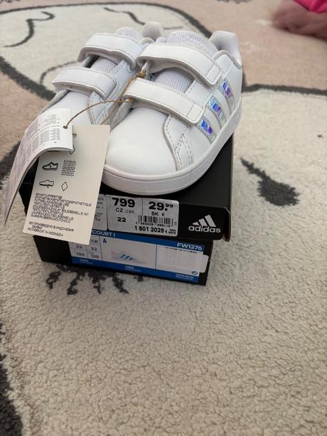 Tenisky, adidas,22