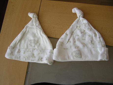 Čiapky 2ks - nenosené, cherokee,68