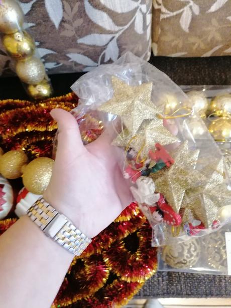 Zlatá vianočná výzdoba, 