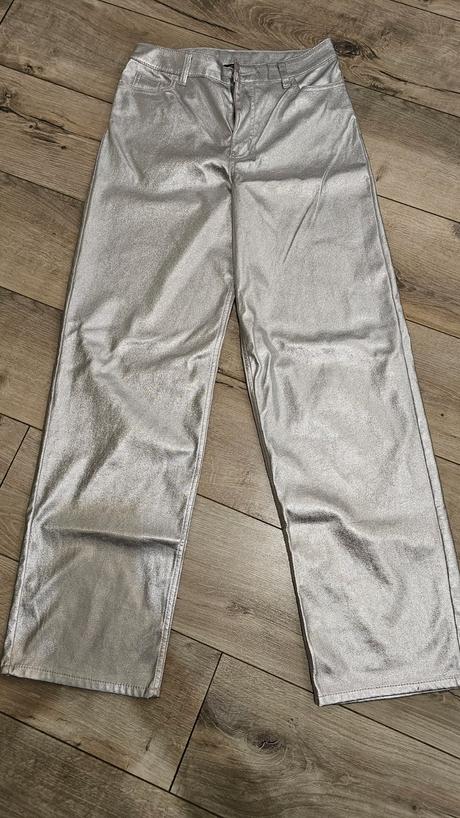 Strieborne nohavice, tezenis,s