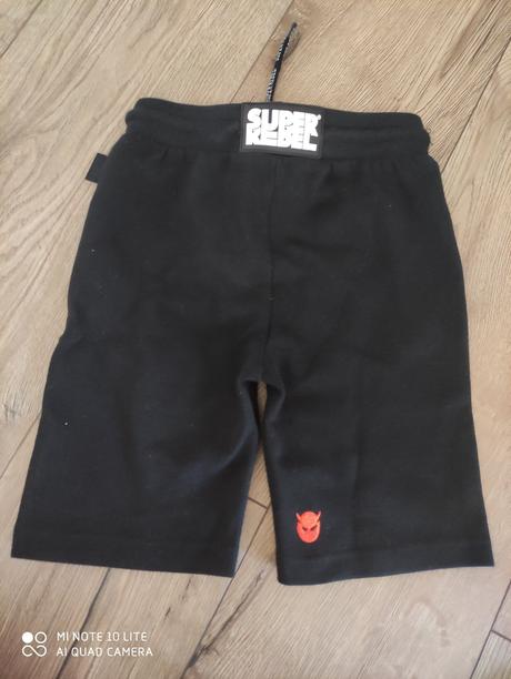 Šortky super rebel, 116