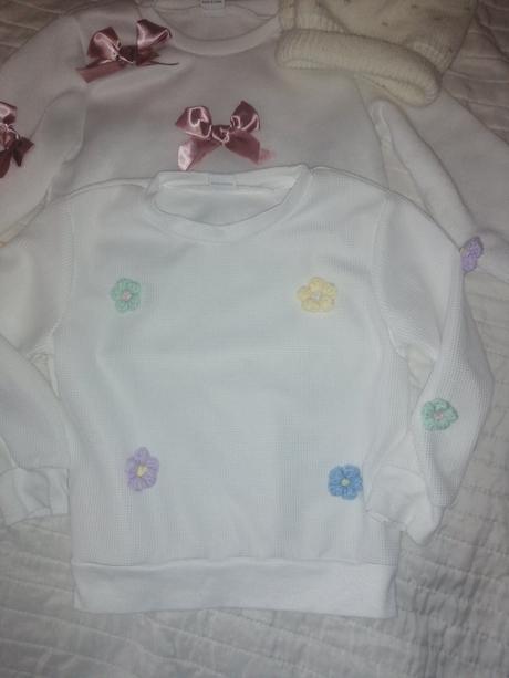 2 mikiny 110+ciapocka, 110