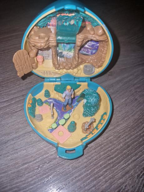 Polly pocket pocahontas,