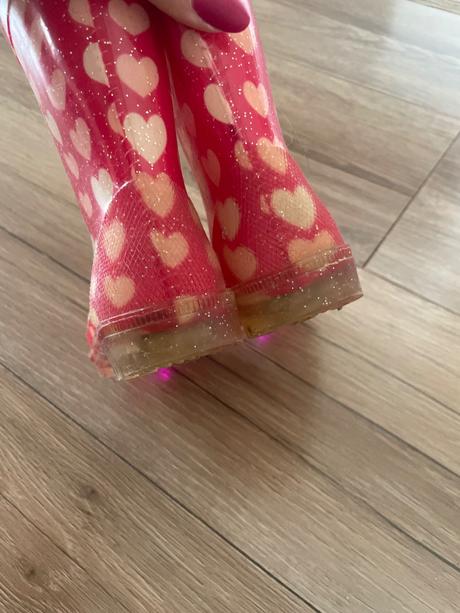 Dievčenské blikajúce gumáky, 22