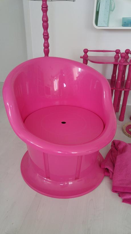 Ruzove kreslo, popptorp, super stav,