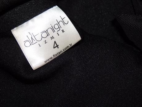 Kvalitné čierne spoločenské šaty, 40