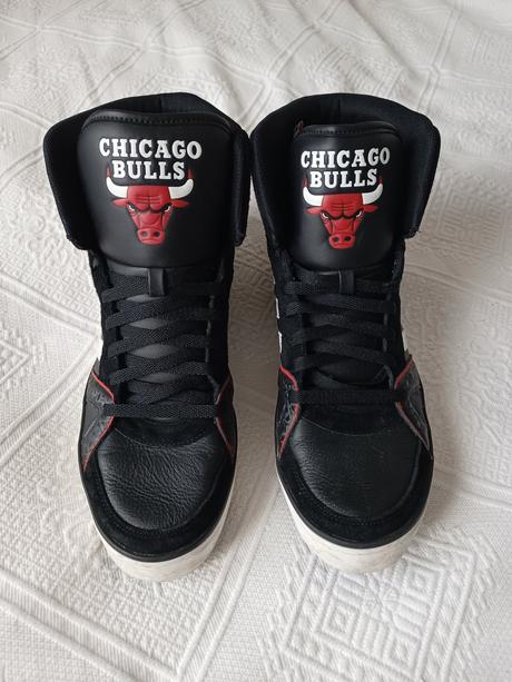 Adidas chicago bulls velkost 48, adidas,48