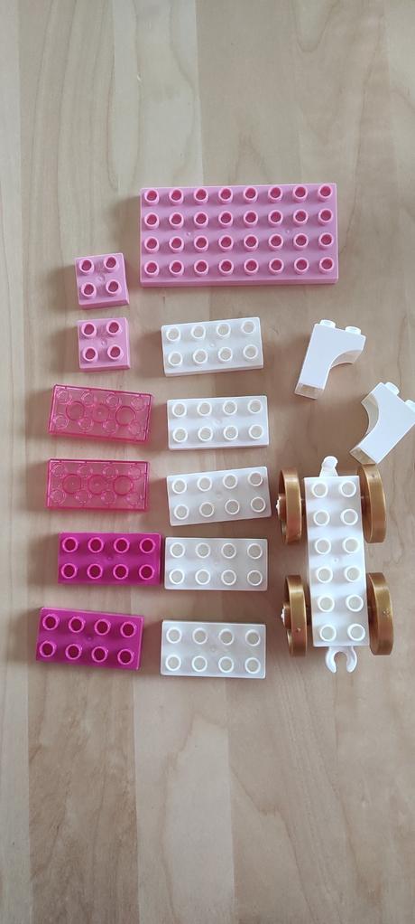 Unico - ružové, biele kocky a základ pre koč,