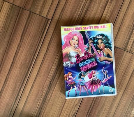 Dvd barbie rock and royals, 