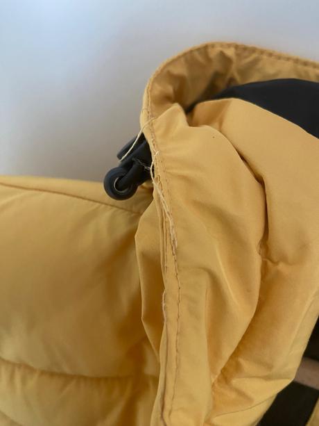 Žltá teplá prešívaná bunda, s