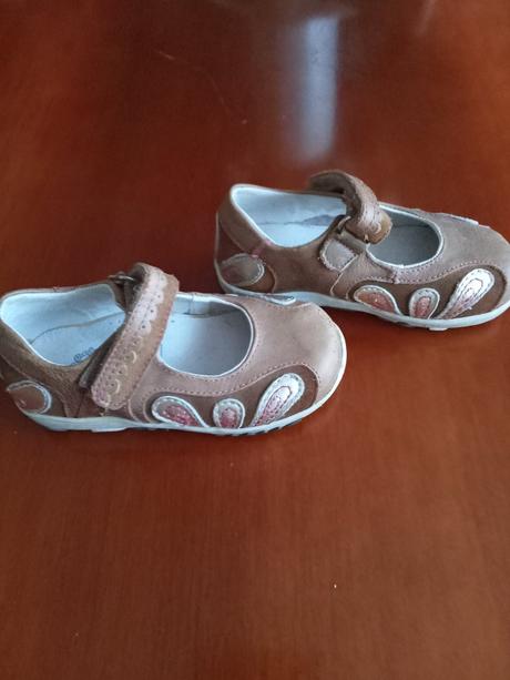 Prekrásne topánočky., 24