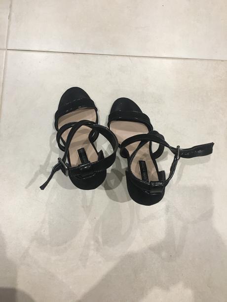 Dámske spoločenské sandálky, 37