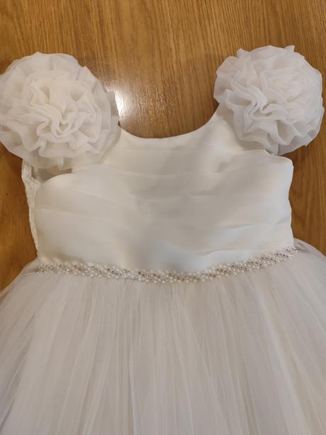 Šaty na 1 sv. prijimanie, 140