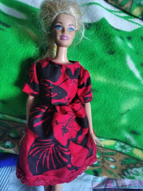 Šaty pre barbie,