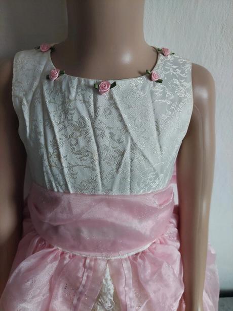 Princezná exkluzívne karnevalové šaty veľ.110-116,