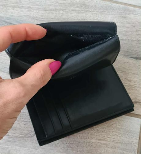 Kožená peňaženka, 