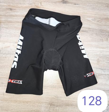 Cyklistické šortky, 128