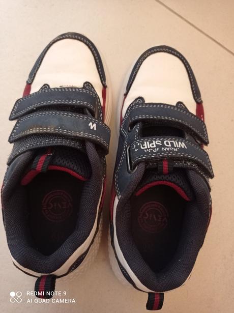 Tenisky na telesnú 33, 33