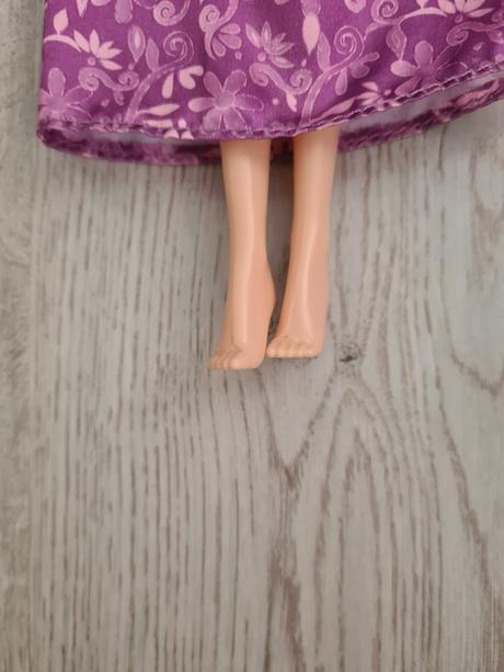 Barbie zlatovláska,