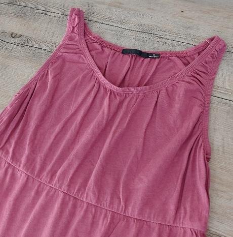 Dlhé šaty v slivkovej farbe, s