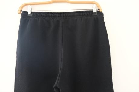 Tepláky č.4, reserved,l