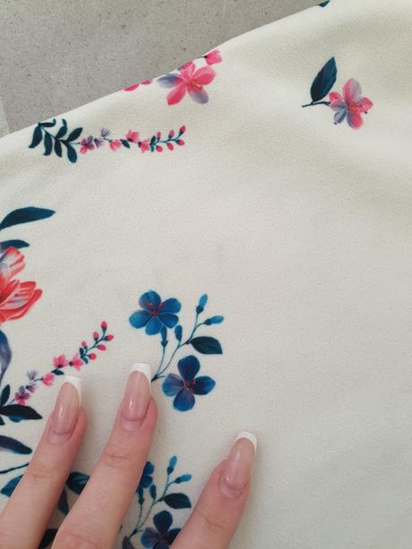 Kvetované nohavice s, s