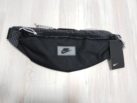 Športové ľadvinky nike, nike