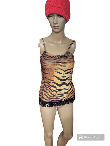 Dámske tričko so strapcami, s