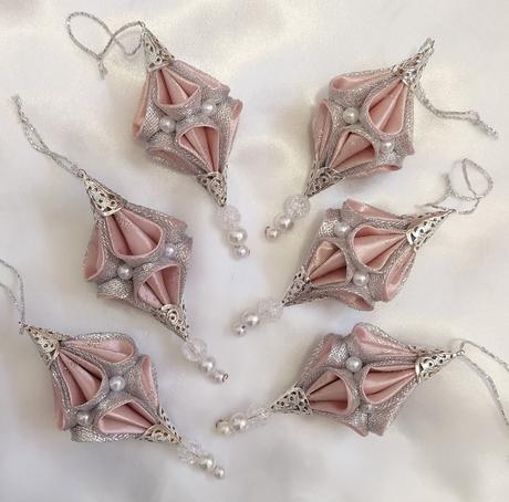 Luxusný vianočný cencúľ, 