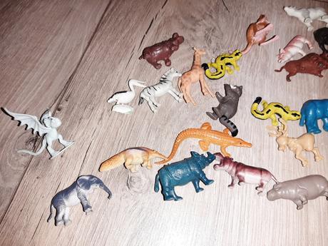 Mini plastové zvieratká, 