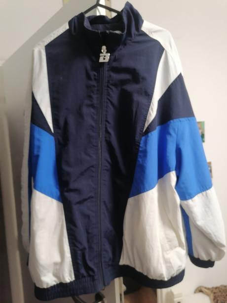 Jarny kabatik,sveter, bershka,m