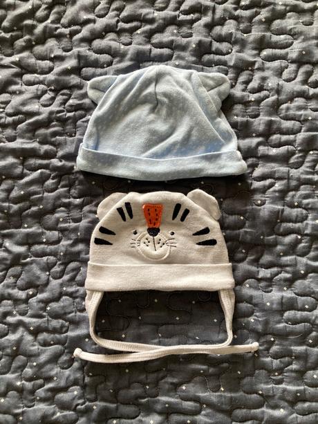 Tenké čiapky 0-3 mesiace, f&f,62