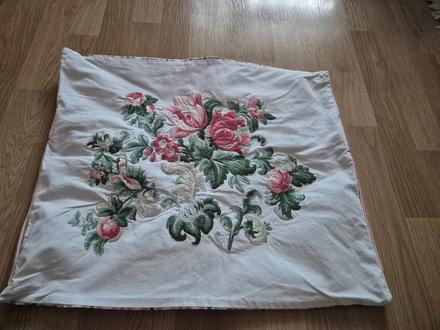 Ikea vysivana obliecka, šírka (cm): 45,dĺžka (cm): 60