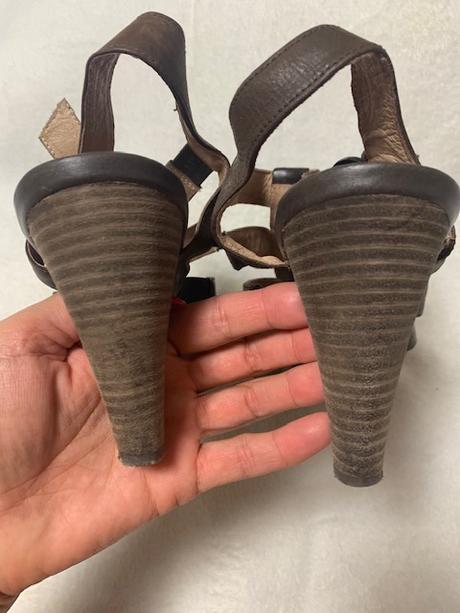 Hnedé kožené sandálky na podpätku, 40