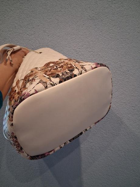 Dámska kabelka zn. valentino, valentino