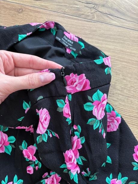 Kvetinový top so sukňou, bershka,s