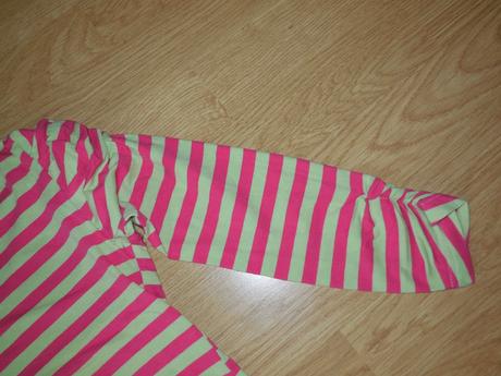 Pásikavé tričko, 128