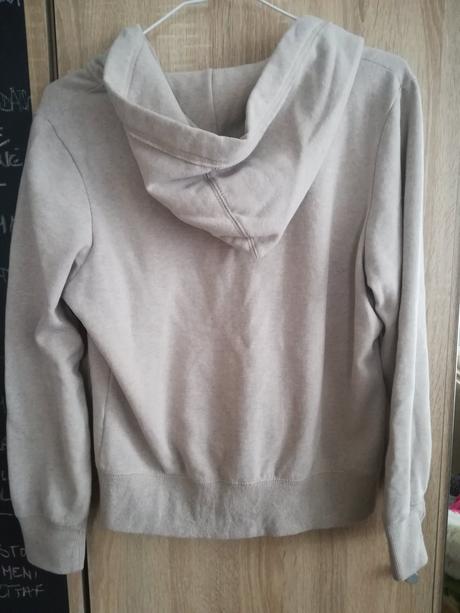 Mikina, atmosphere,m