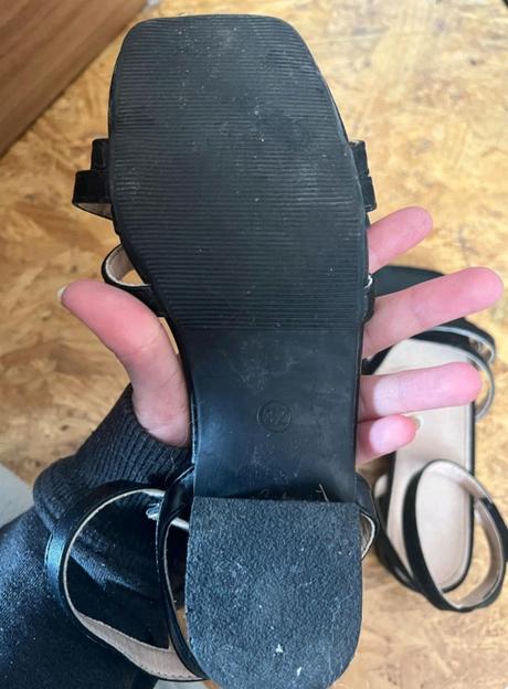Čierne sandalky 32 a 2cm opàtok, 32
