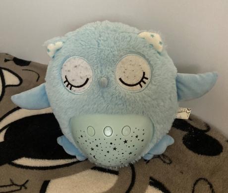 Svietiaca sova so zvukom a projektorom, 