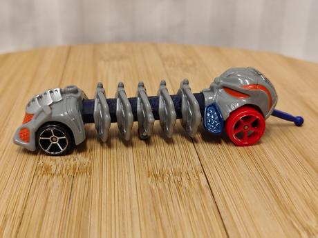 Zberateľský retro kĺbový model hot wheels mutant m,