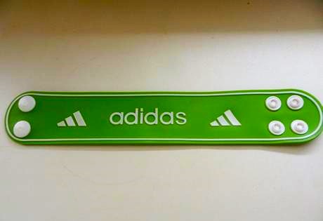 Plastový športový náramok, 